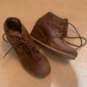 Faux suede brown wedge shoes